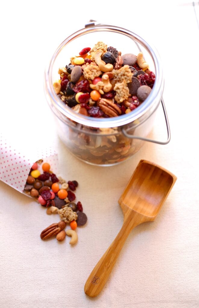 Ultimate Trail Mix with Cinnamon Oat Clusters