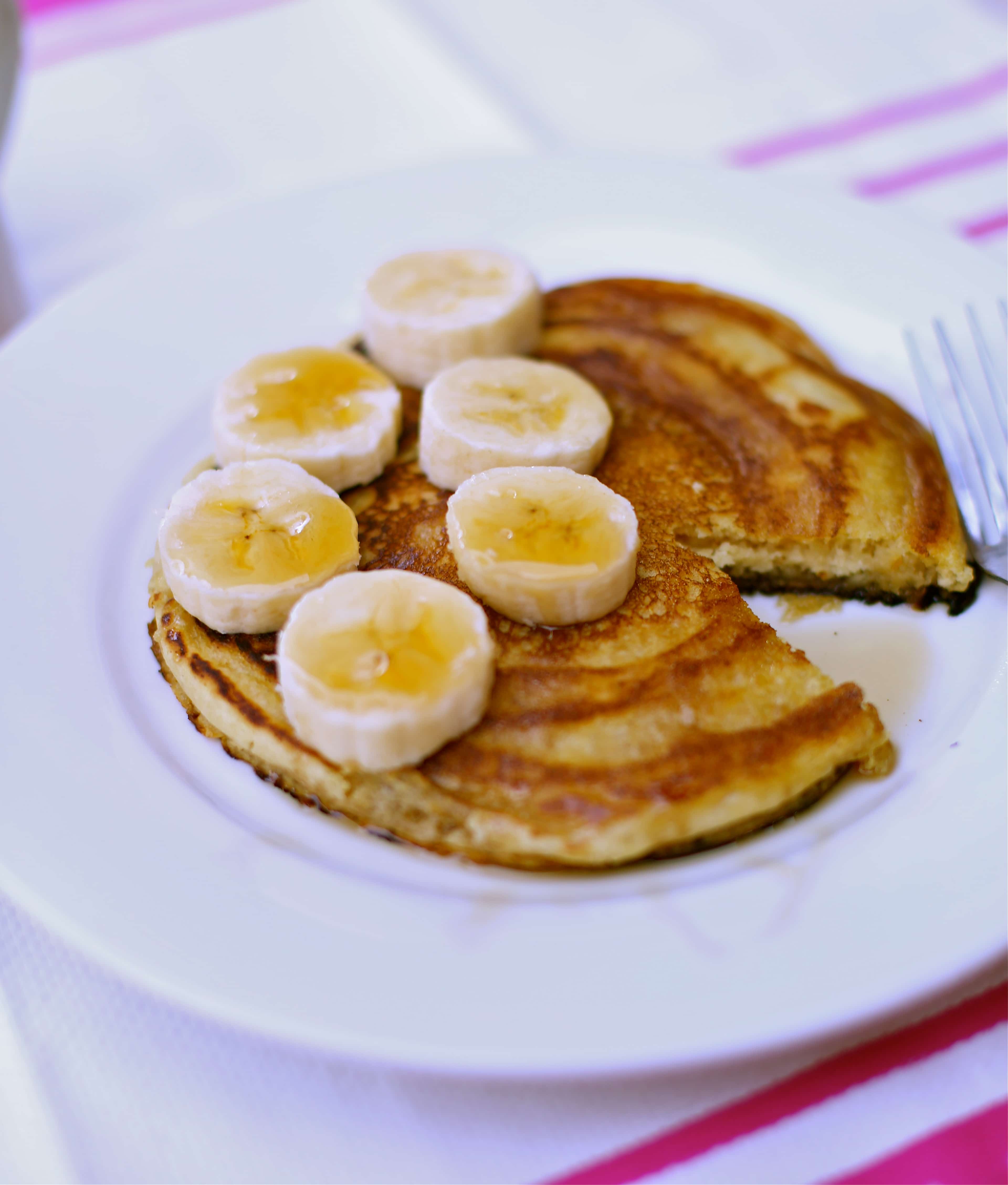 Peanut Butter Banana Pancakes Recipe - Studio Delicious