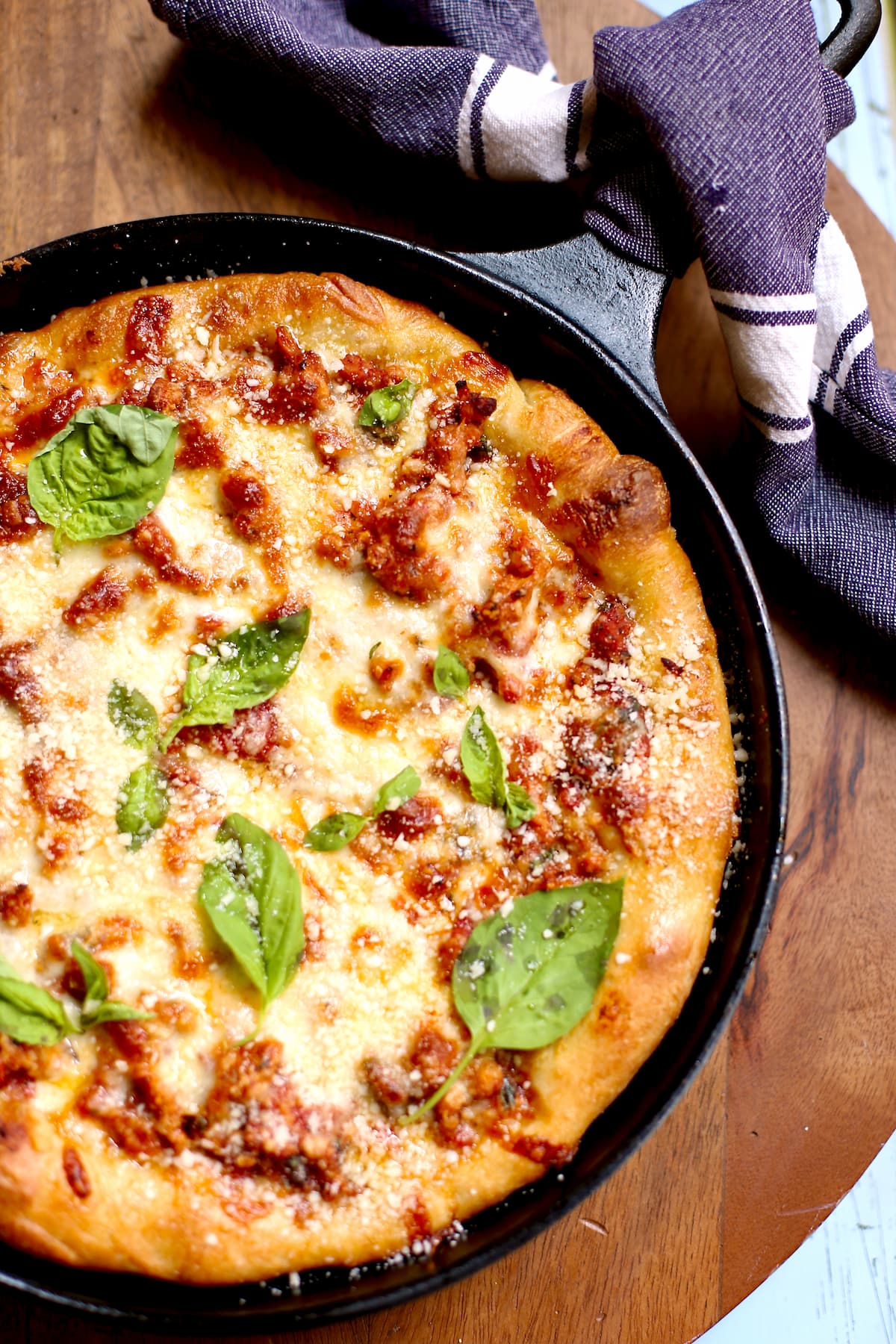 Easy Cast-Iron Skillet Pizza