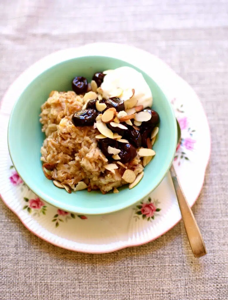 a bowl of oatmeal on a table.