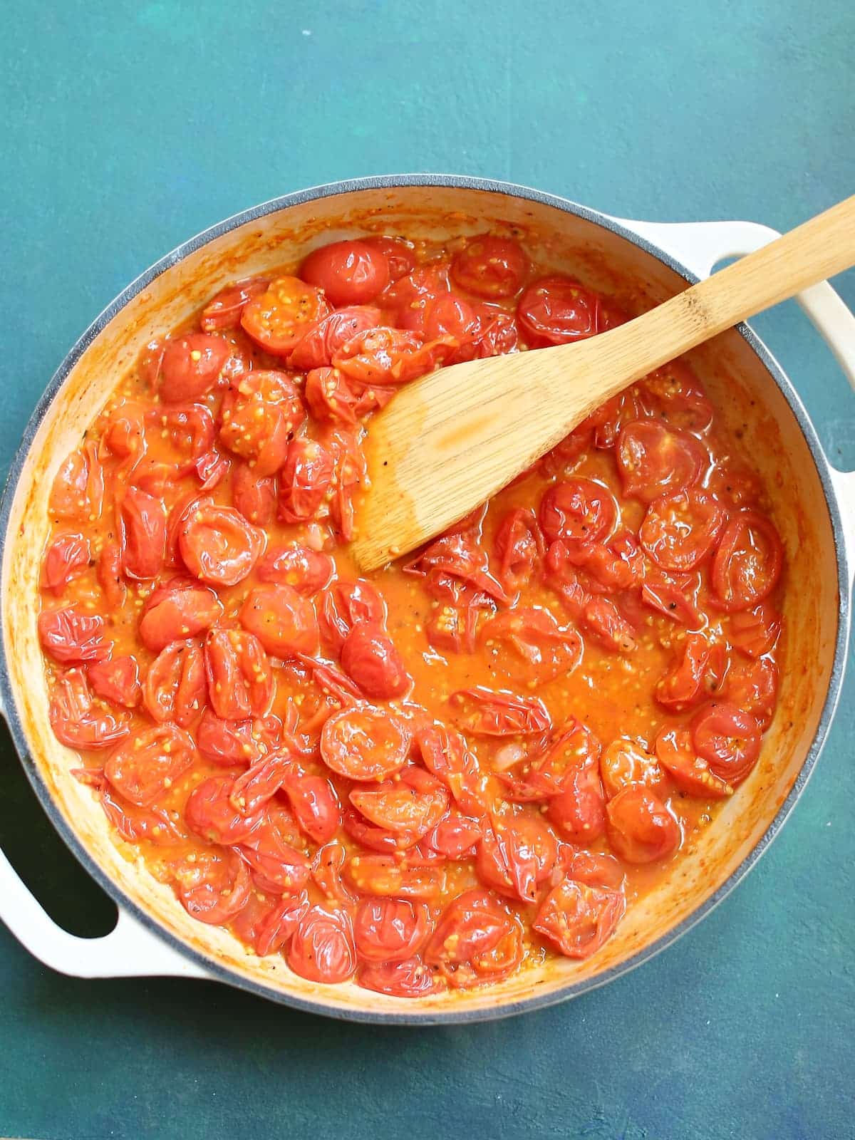 a skillet with cooked tomato sauce.