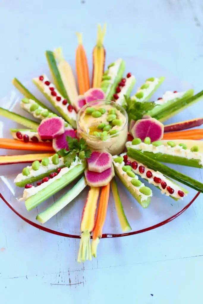 a side view of a veggie tray.